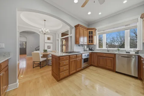 $1,599,000 | 11361 West Plainfield Road, Indian Head Park, IL 60525