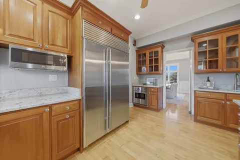 $1,599,000 | 11361 West Plainfield Road, Indian Head Park, IL 60525