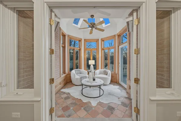 $1,599,000 | 11361 West Plainfield Road, Indian Head Park, IL 60525