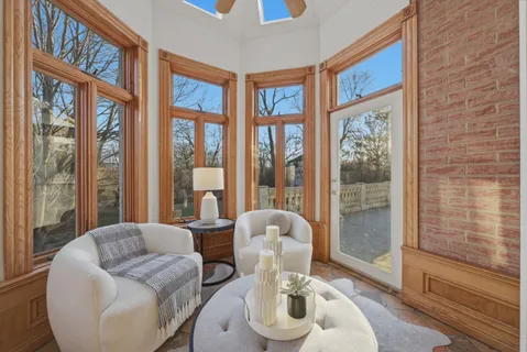 $1,599,000 | 11361 West Plainfield Road, Indian Head Park, IL 60525