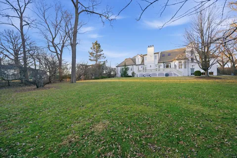 $1,599,000 | 11361 West Plainfield Road, Indian Head Park, IL 60525