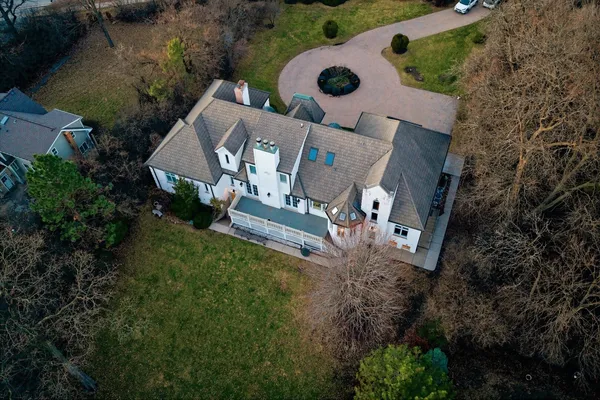 $1,599,000 | 11361 West Plainfield Road, Indian Head Park, IL 60525