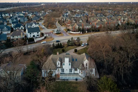 $1,599,000 | 11361 West Plainfield Road, Indian Head Park, IL 60525