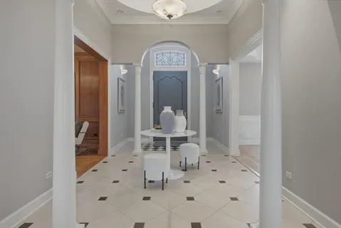 $1,599,000 | 11361 West Plainfield Road, Indian Head Park, IL 60525