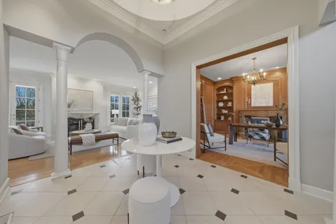 $1,599,000 | 11361 West Plainfield Road, Indian Head Park, IL 60525