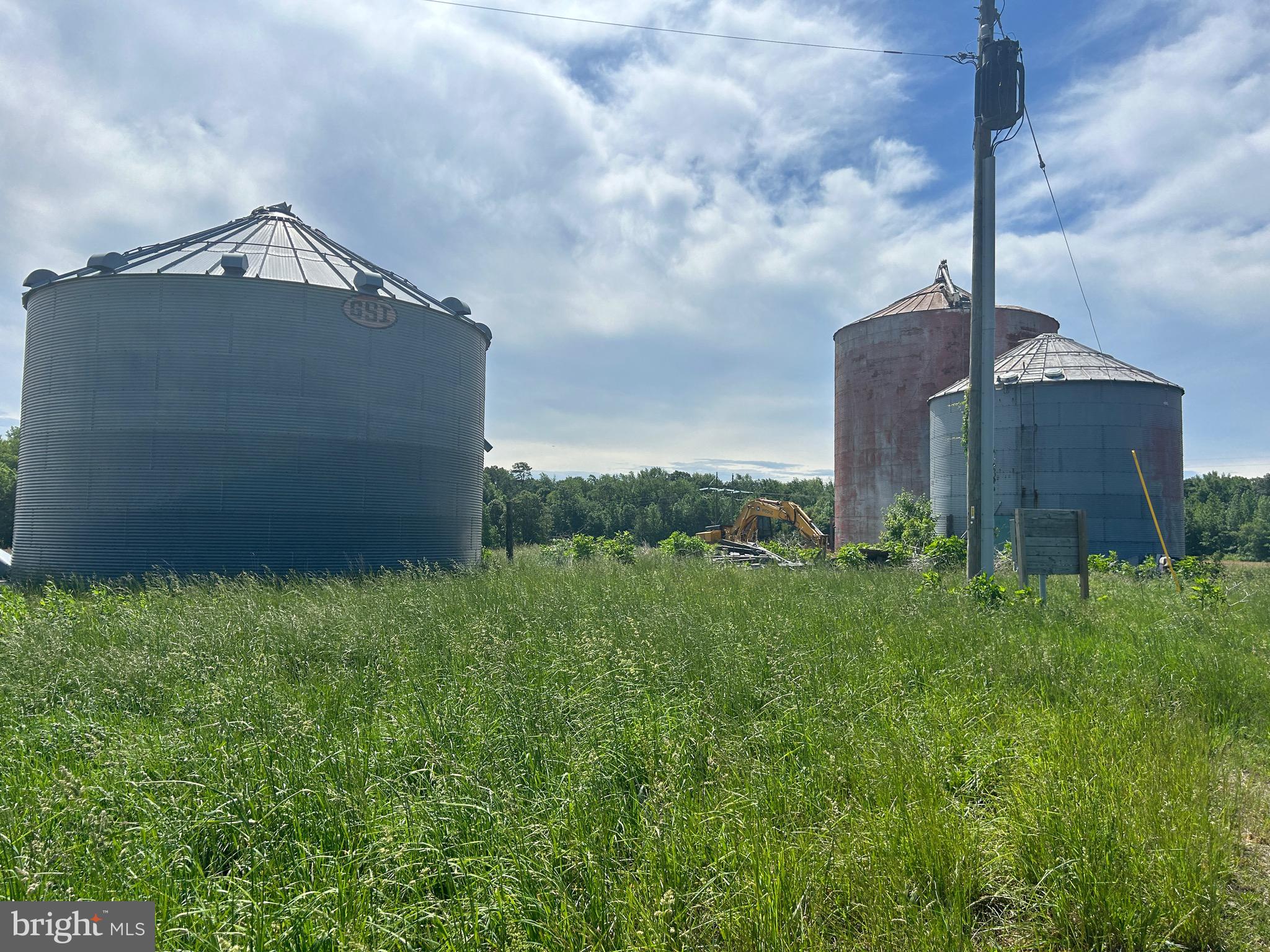 Parker Road Harrington, DE 19952 - Photo 3 of 4 Two of three silos are negotiable