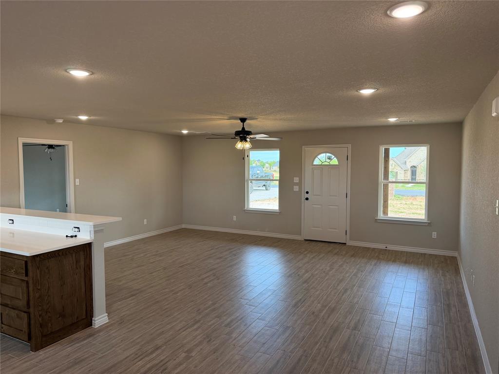 2994 Knob Road Springtown, TX 76082 - Photo 3 of 7
