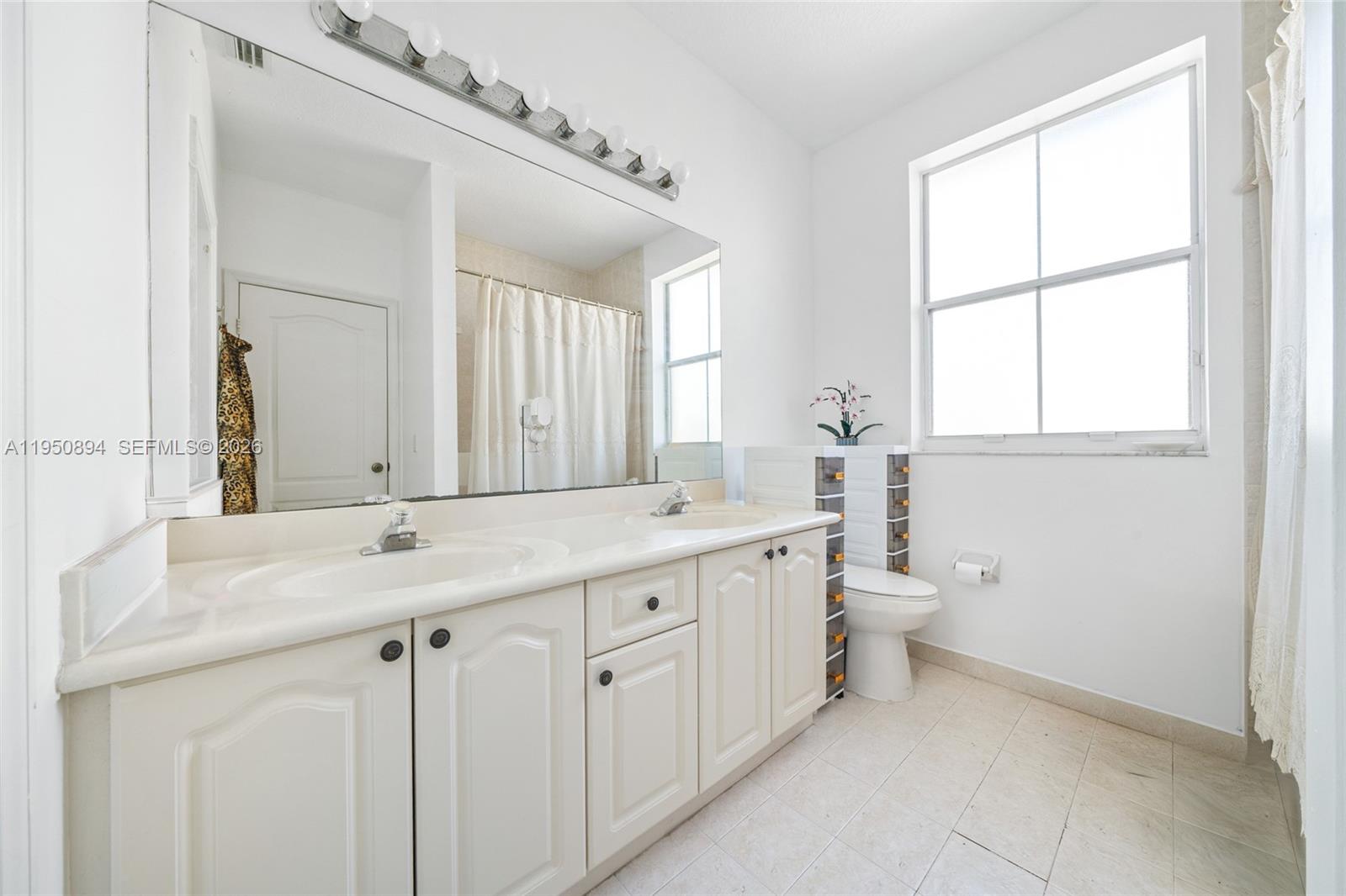 16062 Southwest 43rd Terrace Miami, FL 33185 - Photo 30 of 42