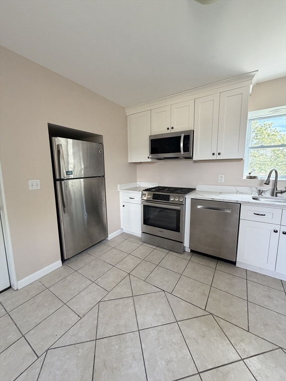 6 Edwards Place, Unit 2 Chelmsford, MA 01863 - Photo 7 of 40