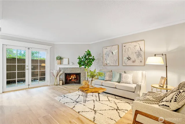 $515,000 | 10401 Northeast 32nd Place, Unit A101, Bellevue, WA 98004