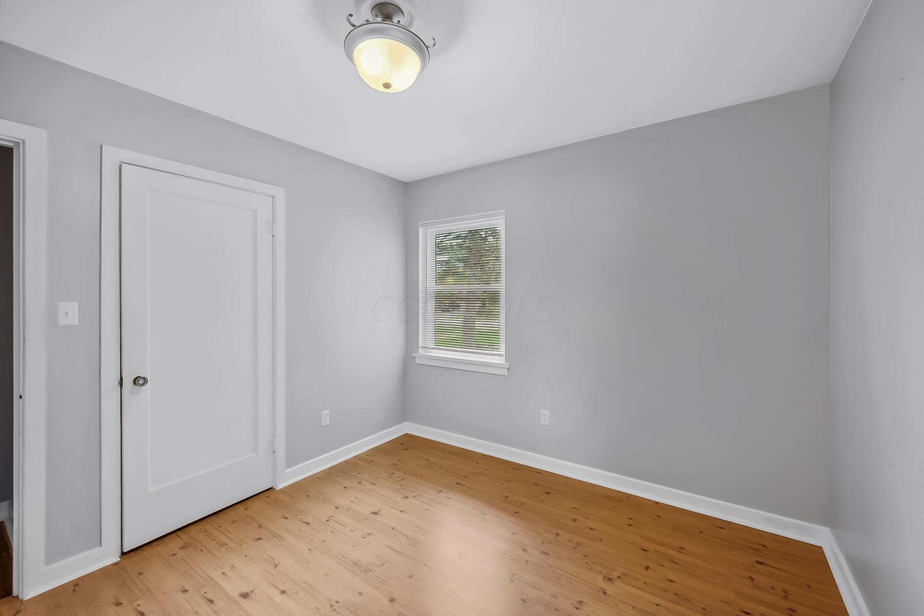 5503 Linworth Road Columbus, OH 43235 - Photo 21 of 47 37-web-or-mls-5503 Linworth Rd-137
