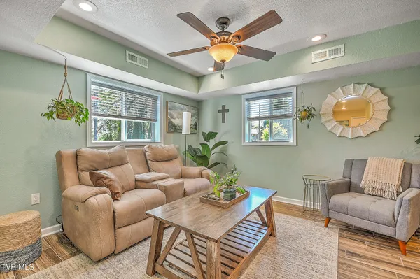 $479,000 | 1461 Holston Drive, Bristol, TN 37620