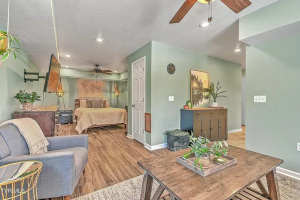 $479,000 | 1461 Holston Drive, Bristol, TN 37620