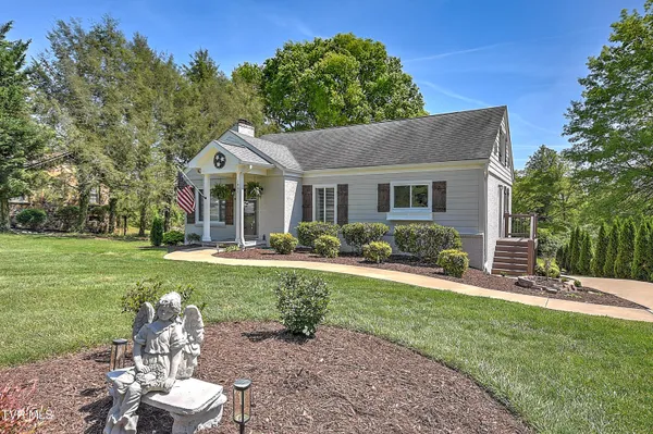 $479,000 | 1461 Holston Drive, Bristol, TN 37620