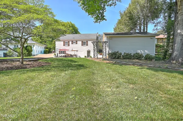 $479,000 | 1461 Holston Drive, Bristol, TN 37620