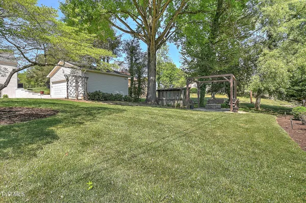 $479,000 | 1461 Holston Drive, Bristol, TN 37620