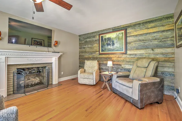$479,000 | 1461 Holston Drive, Bristol, TN 37620