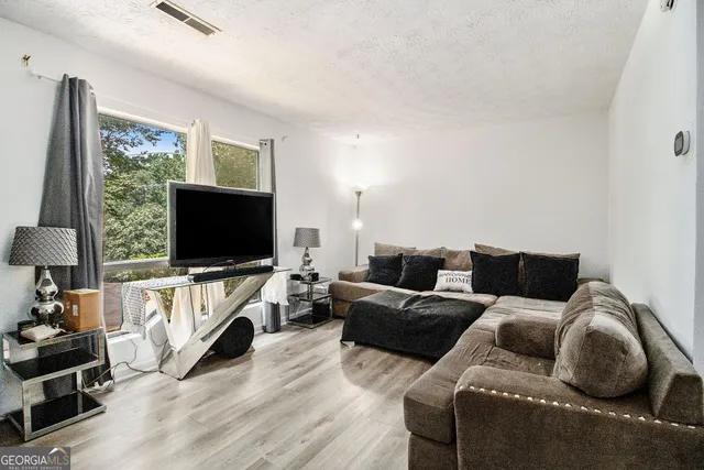 $259,000 | 3808 Shane Court, Ellenwood, GA 30294