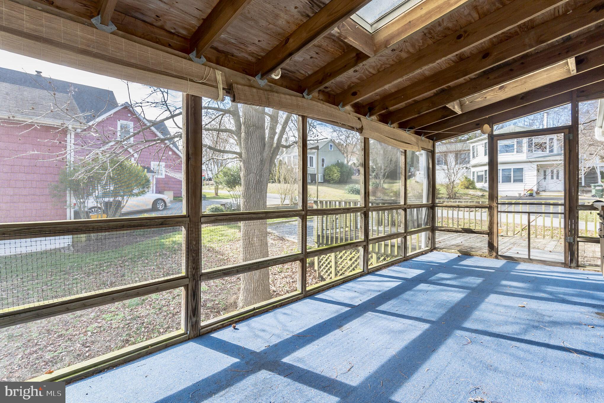 5101 Knoll Road Huntingtown, MD 20639 - Photo 14 of 38 Bonus Screened In Porch