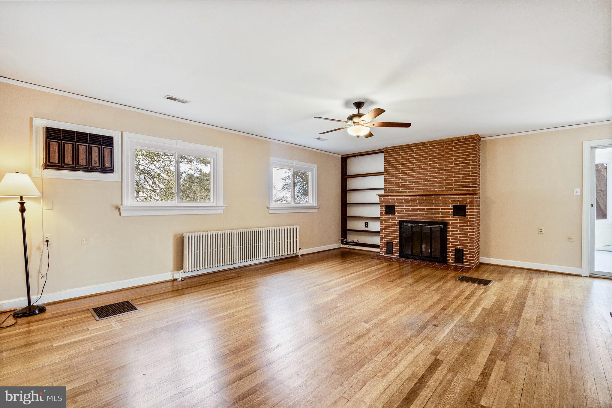 5101 Knoll Road Huntingtown, MD 20639 - Photo 5 of 38 Gorgeous Hardwood Flooring