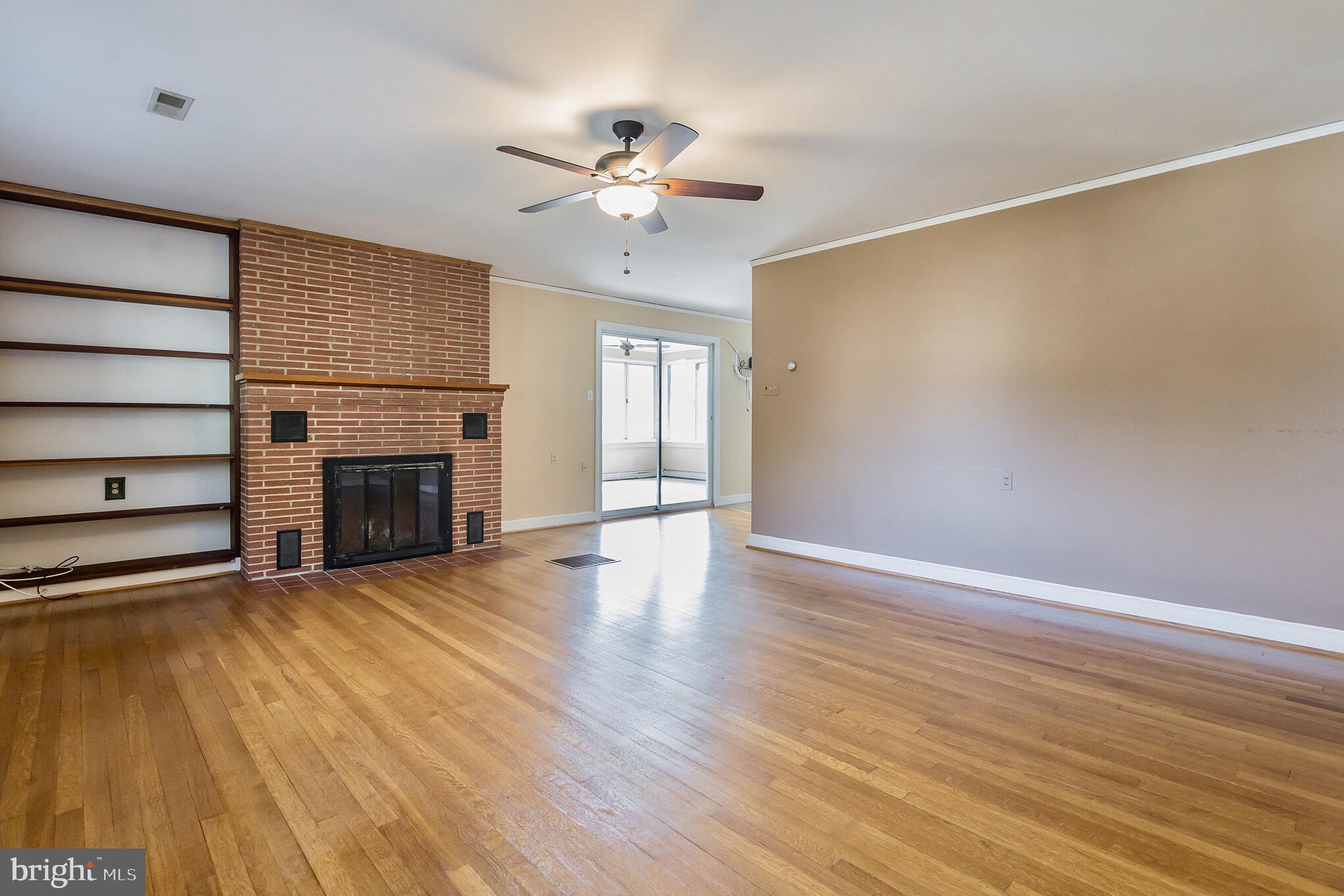 5101 Knoll Road Huntingtown, MD 20639 - Photo 7 of 38 Exquisite Brick Work With Built Ins