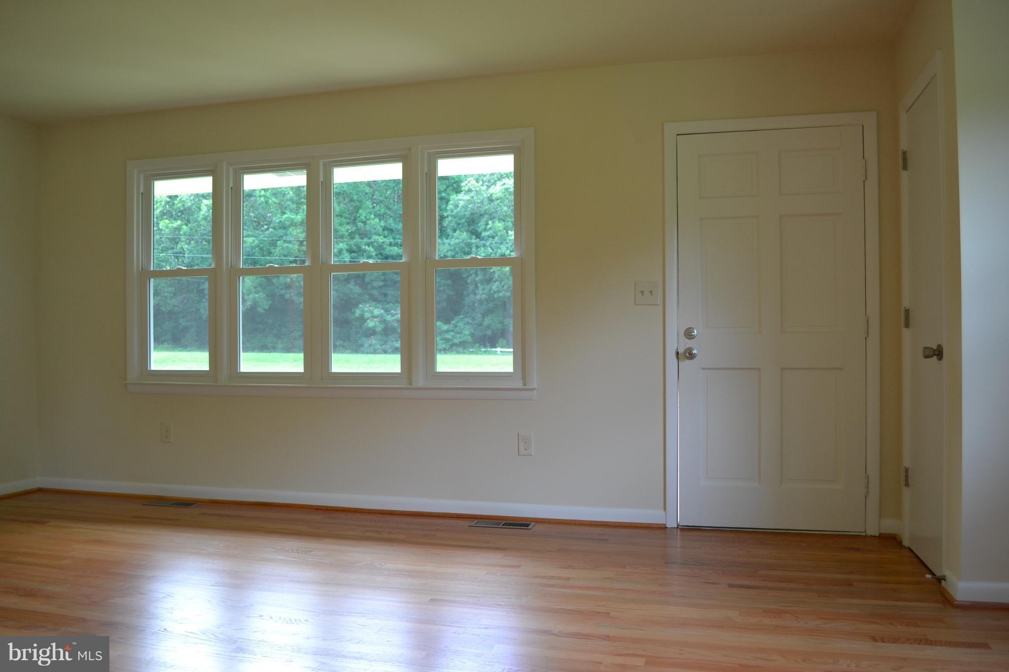 17629 Terry's Run Road Orange, VA 22960 - Photo 9 of 24 Living Room