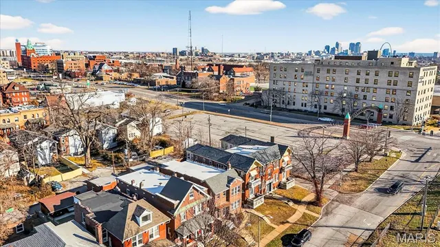 $275,000 | 3627 Lafayette Avenue, St. Louis, MO 63110