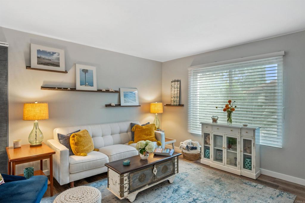 315 Volney Lane Encinitas, CA 92024 - Photo 7 of 51 a living room with furniture and a window