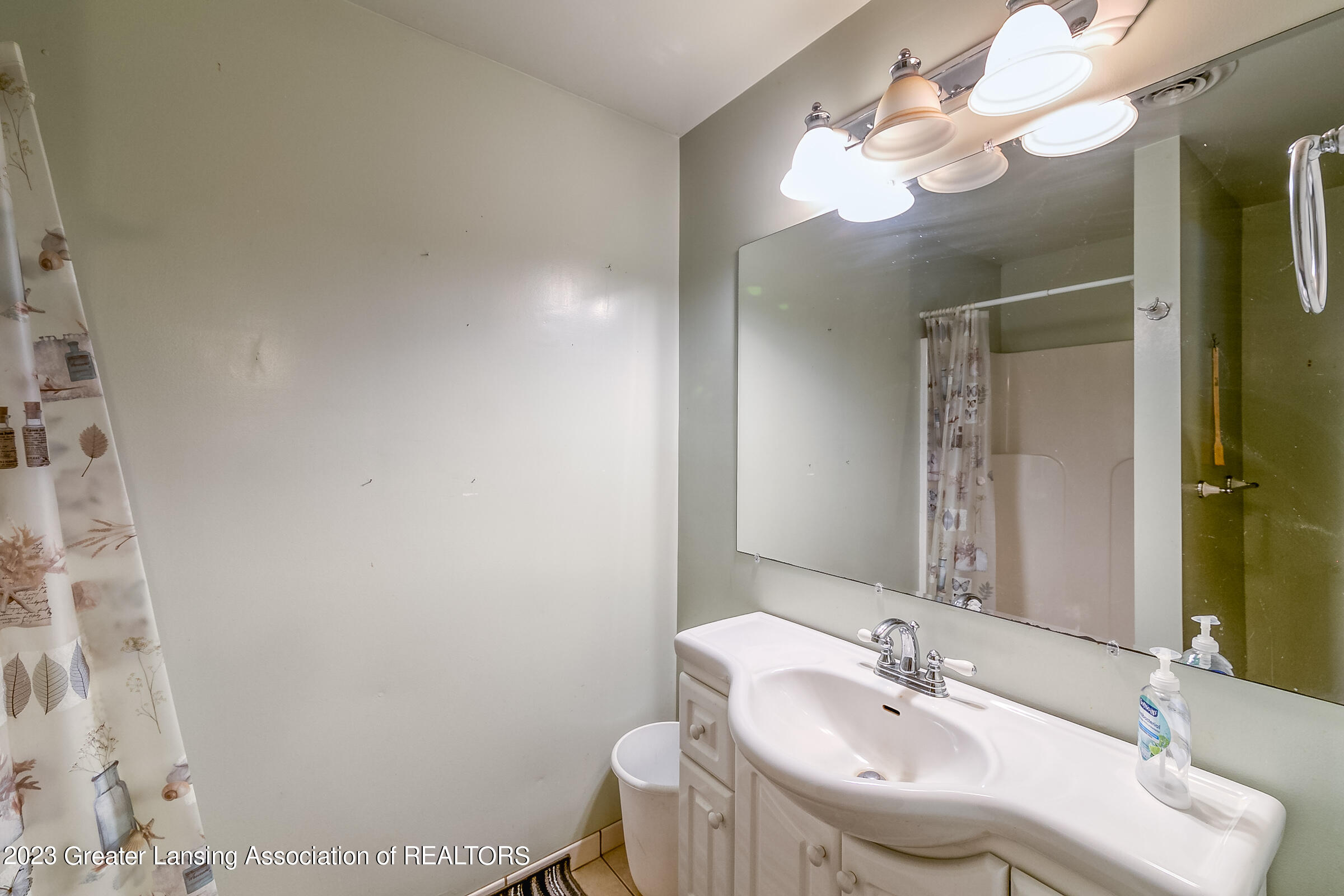 543 Gulick Road Haslett, MI 48840 - Photo 48 of 50 543 Gulick_33
