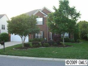 15819 Lavenham Road Huntersville, NC 28078 - Photo 2 of 8 a front view of a house with a yard