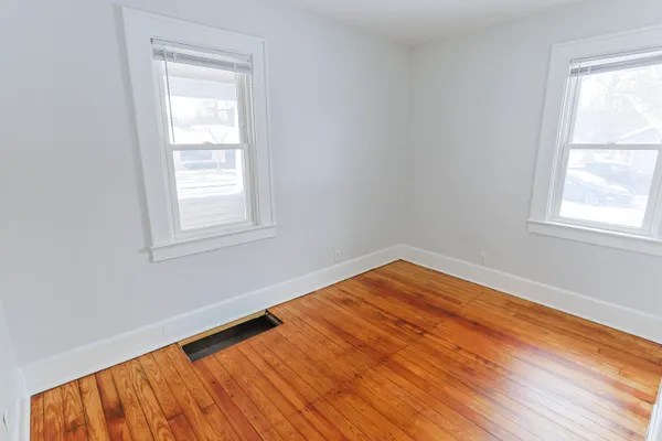 $179,000 | 11 North Barrett Street, Niles, MI 49120