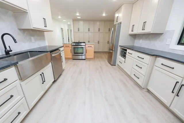 $1,045,000 | 3877 Tolena Road Northeast, Alexandria, MN 56308