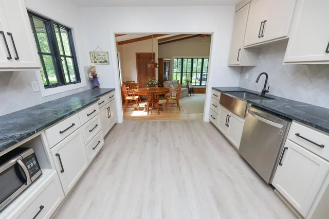 $1,045,000 | 3877 Tolena Road Northeast, Alexandria, MN 56308