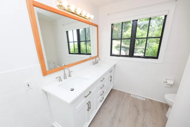 $1,045,000 | 3877 Tolena Road Northeast, Alexandria, MN 56308