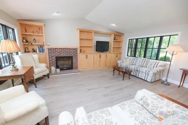 $1,045,000 | 3877 Tolena Road Northeast, Alexandria, MN 56308