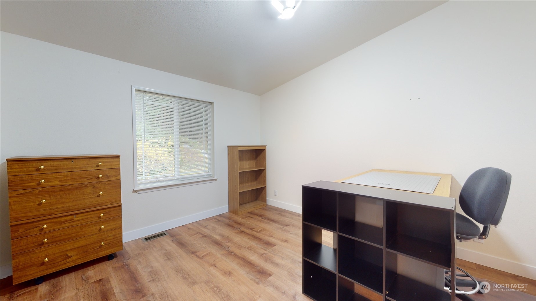 20889 Northeast Melson Road Poulsbo, WA 98370 - Photo 20 of 34 Gallery Image 20