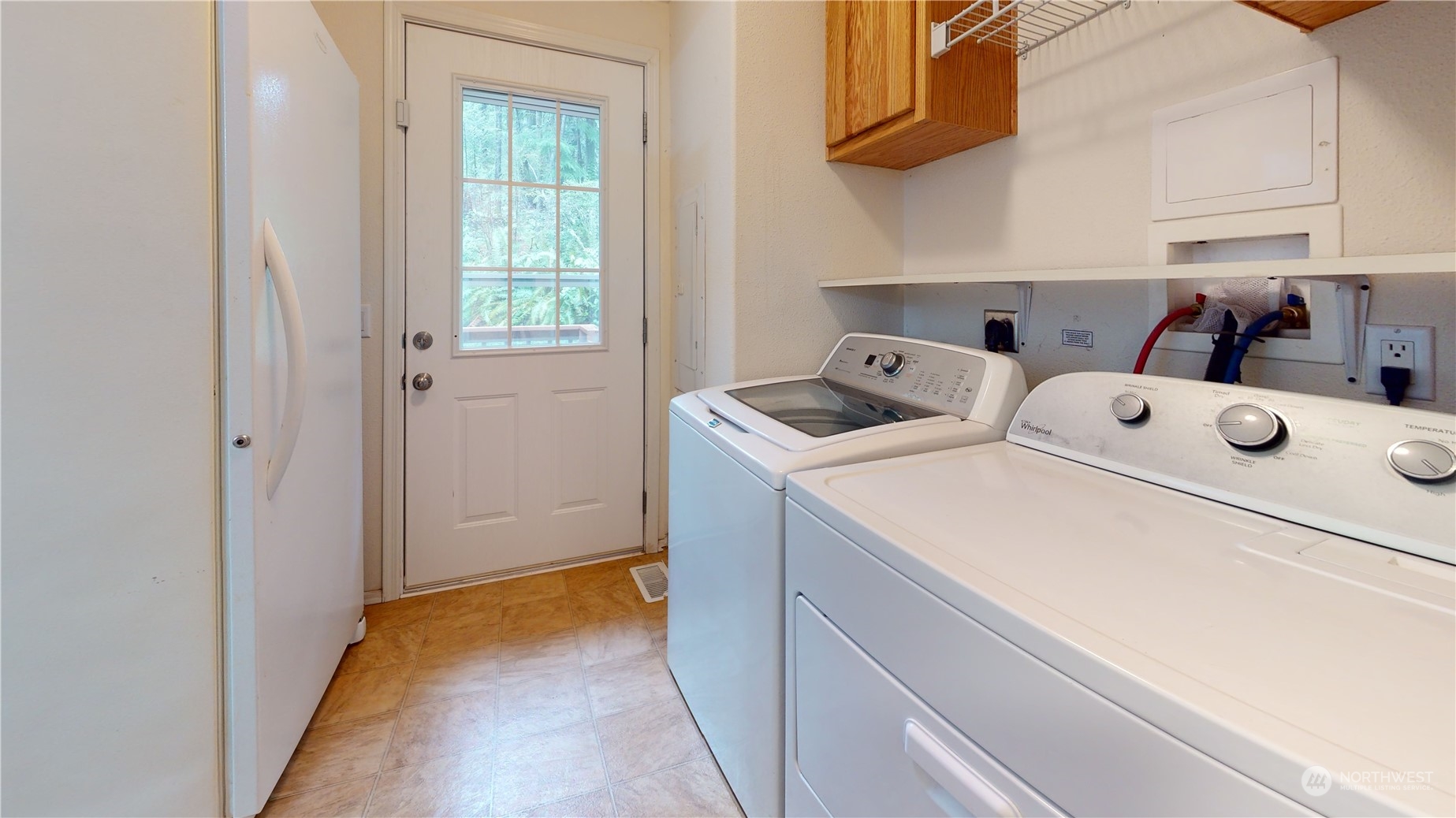 20889 Northeast Melson Road Poulsbo, WA 98370 - Photo 23 of 34 Gallery Image 23