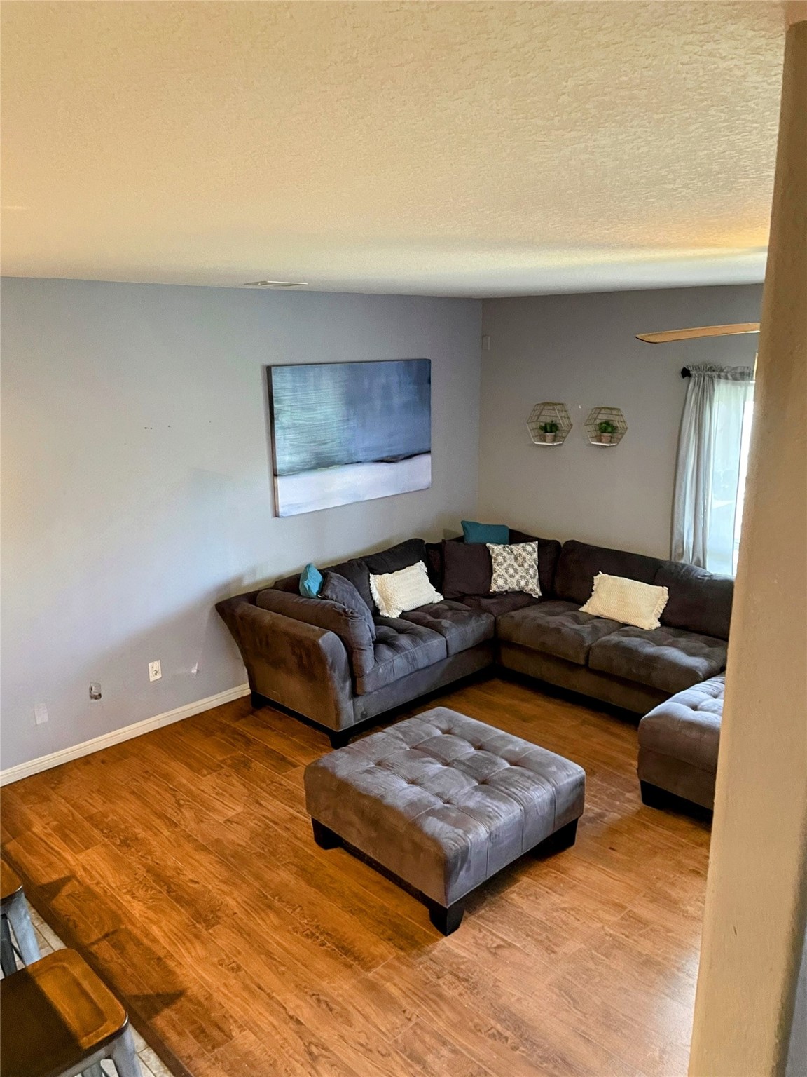 2662 Magnolia Fair Way Spring, TX 77386 - Photo 4 of 16 a living room with furniture and a rug