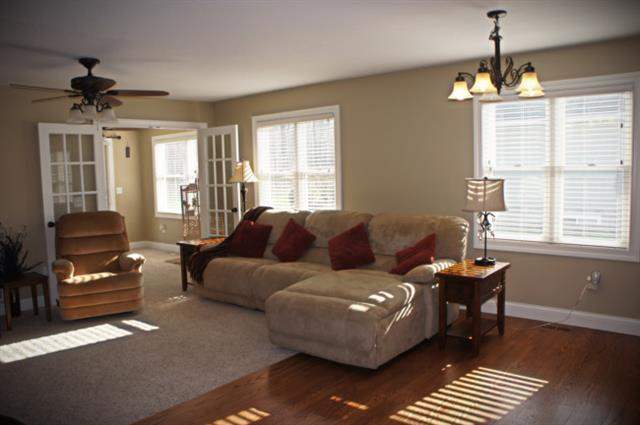 1209 3rd Street Southwest Mount Vernon, IA 52314 - Photo 3 of 9 Gallery Image 3
