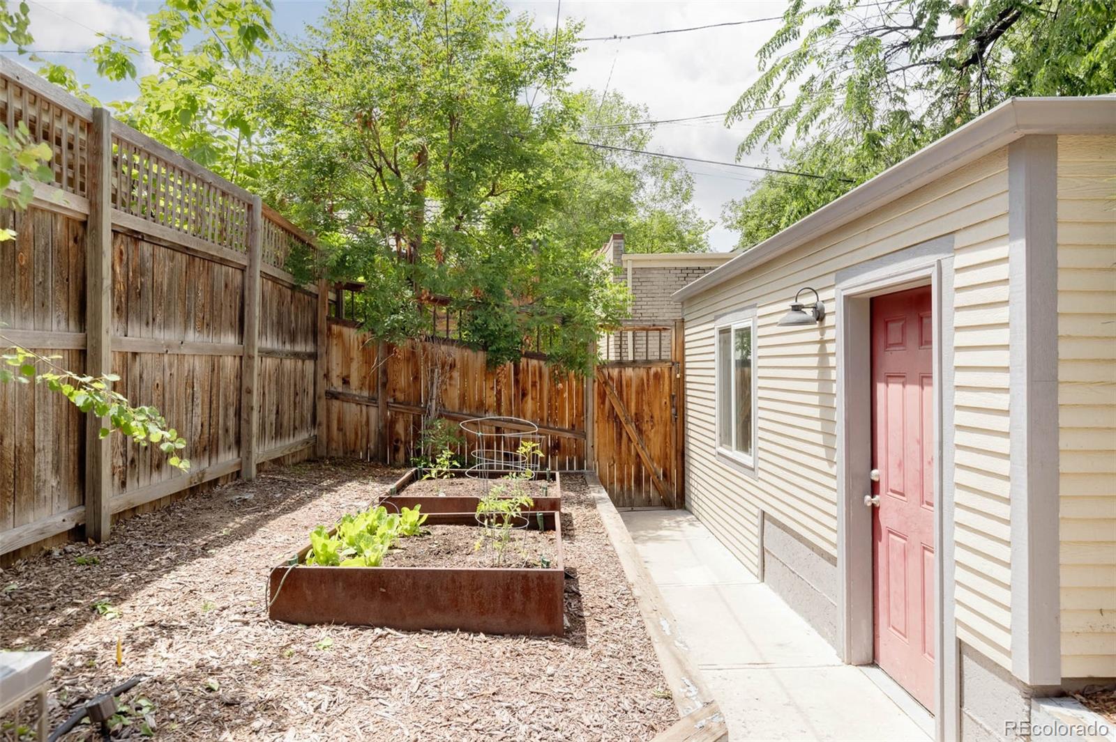 725 Monroe Street Denver, CO 80206 - Photo 31 of 33