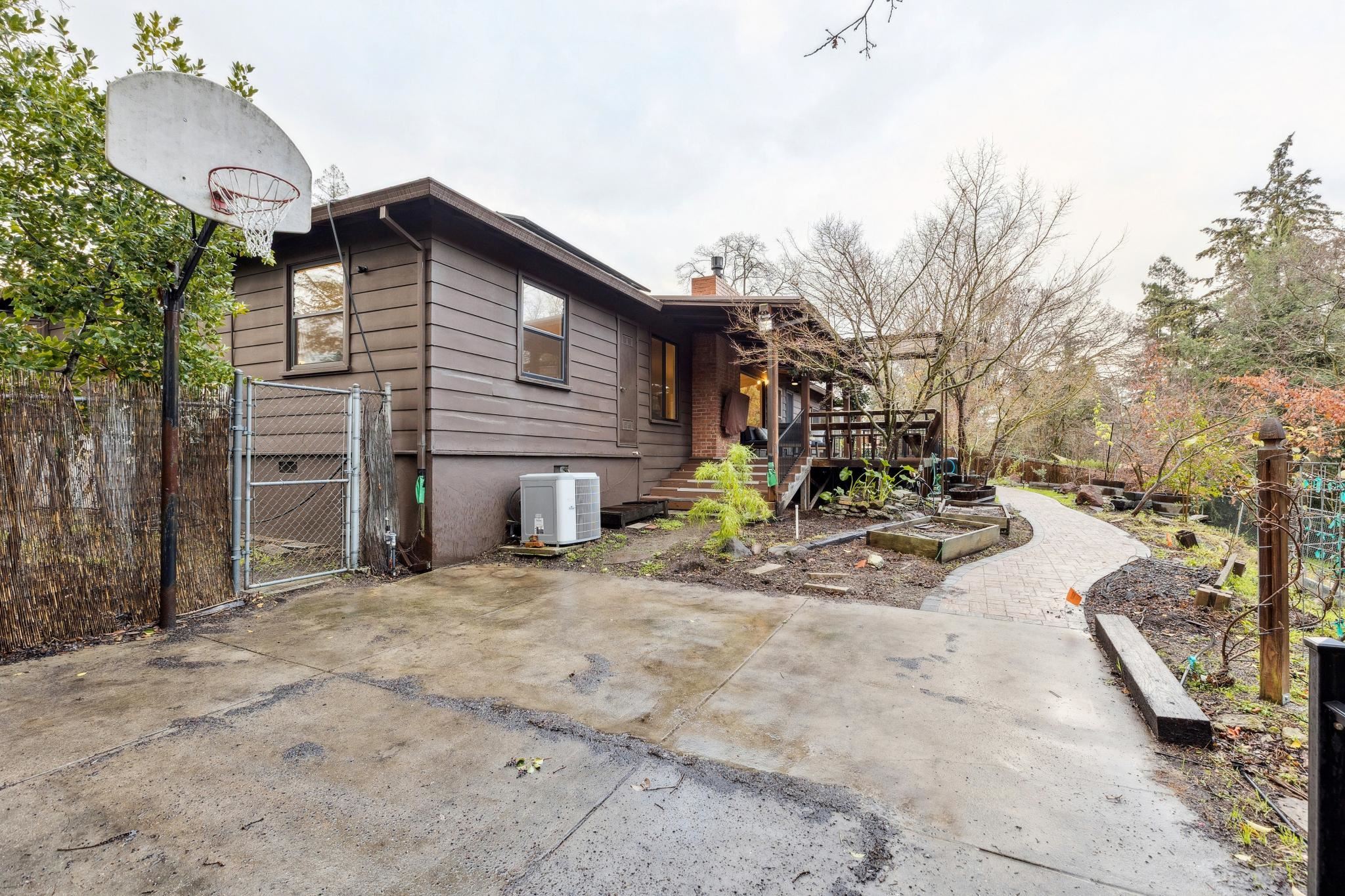 411 La Vista Road Walnut Creek, CA 94598 - Photo 44 of 57