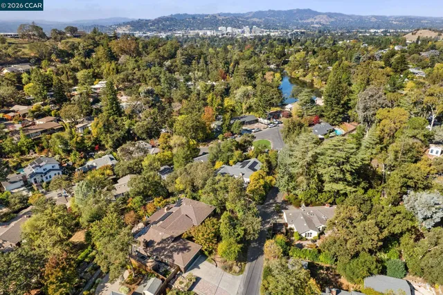 $1,798,000 | 411 La Vista Road, Walnut Creek, CA 94598