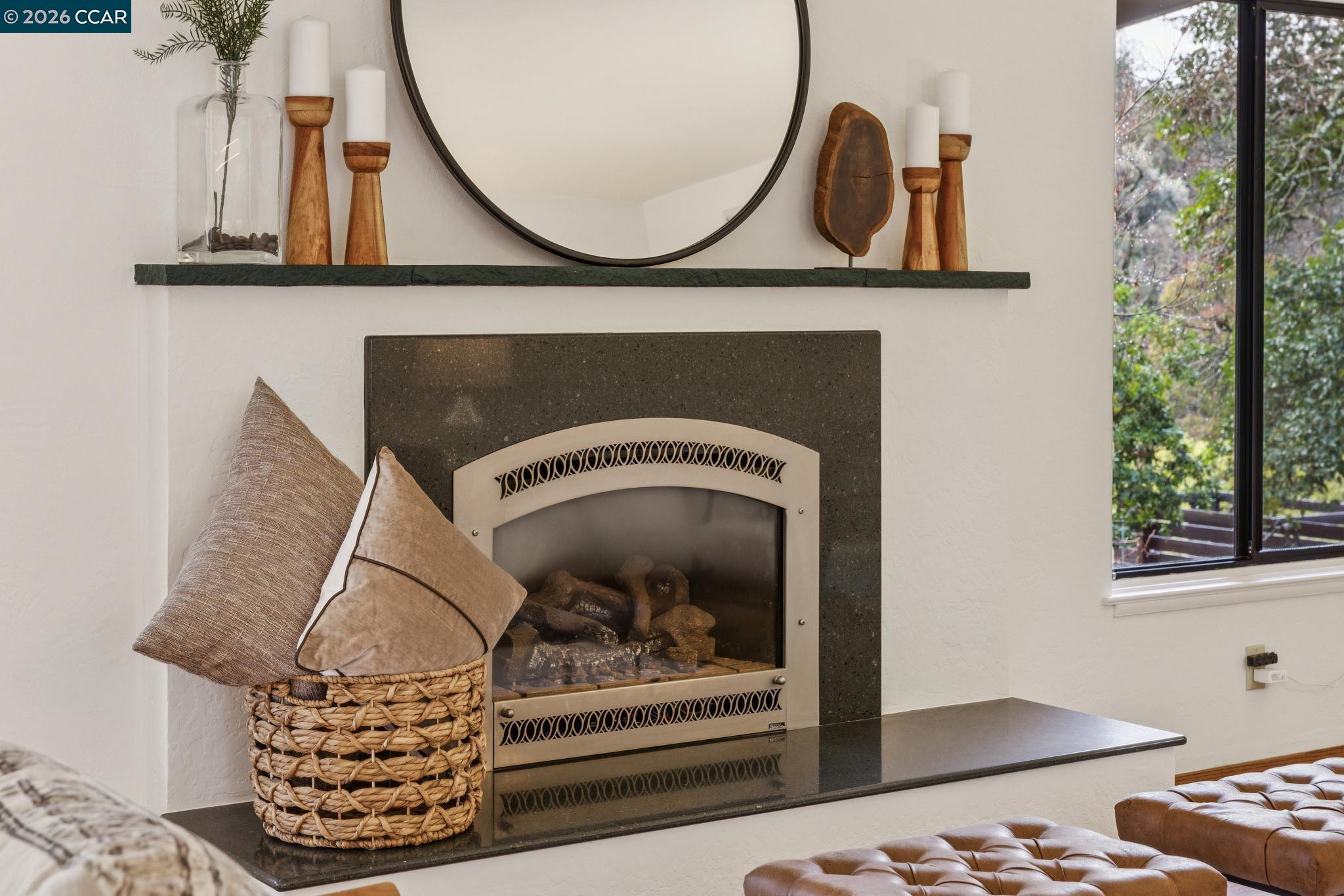 411 La Vista Road Walnut Creek, CA 94598 - Photo 10 of 57 a view of a entryway