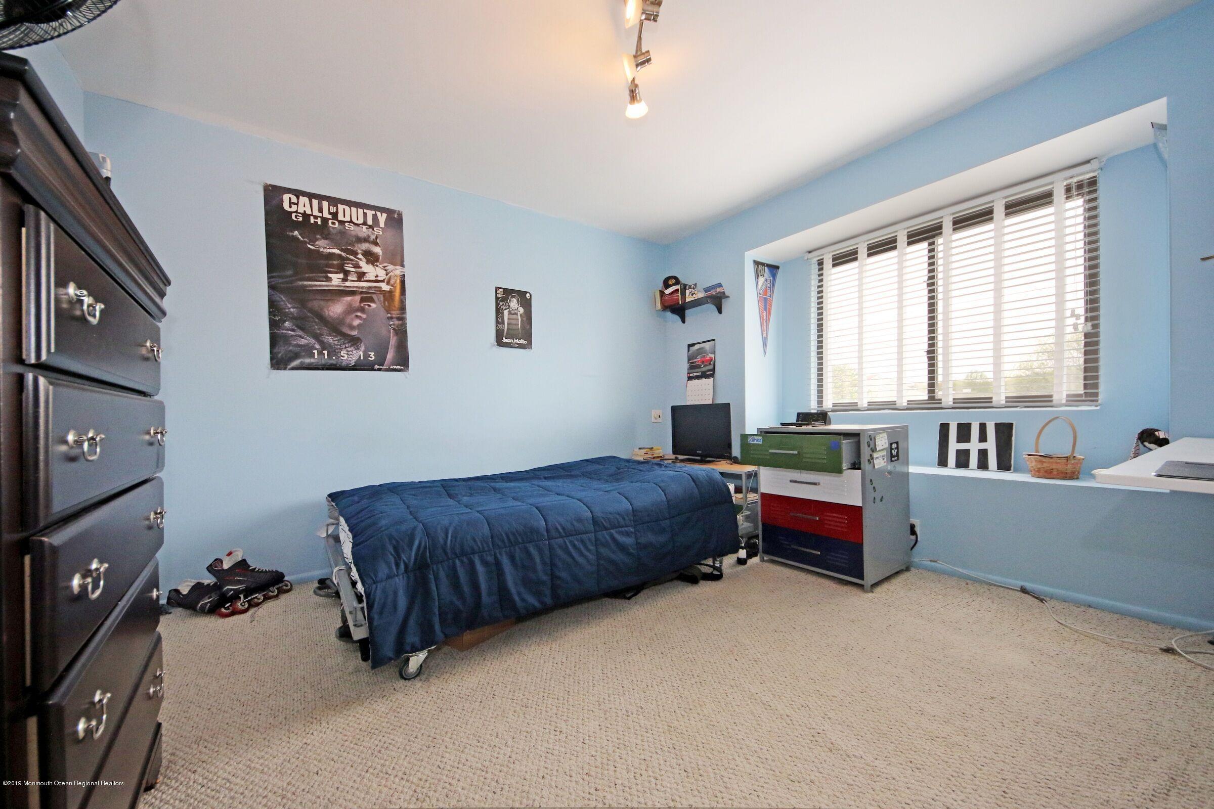 444 Middlewood Road Middletown, NJ 07748 - Photo 17 of 28 444 Middlewood 2ndbed1