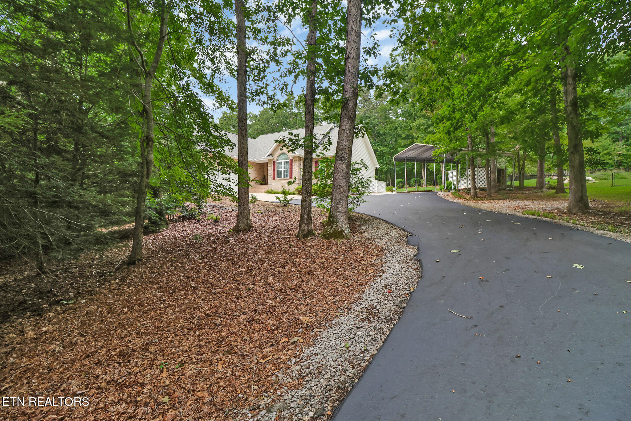 1115 Sunset Ridge Drive Crossville, TN 38571 - Photo 44 of 52 Driveway