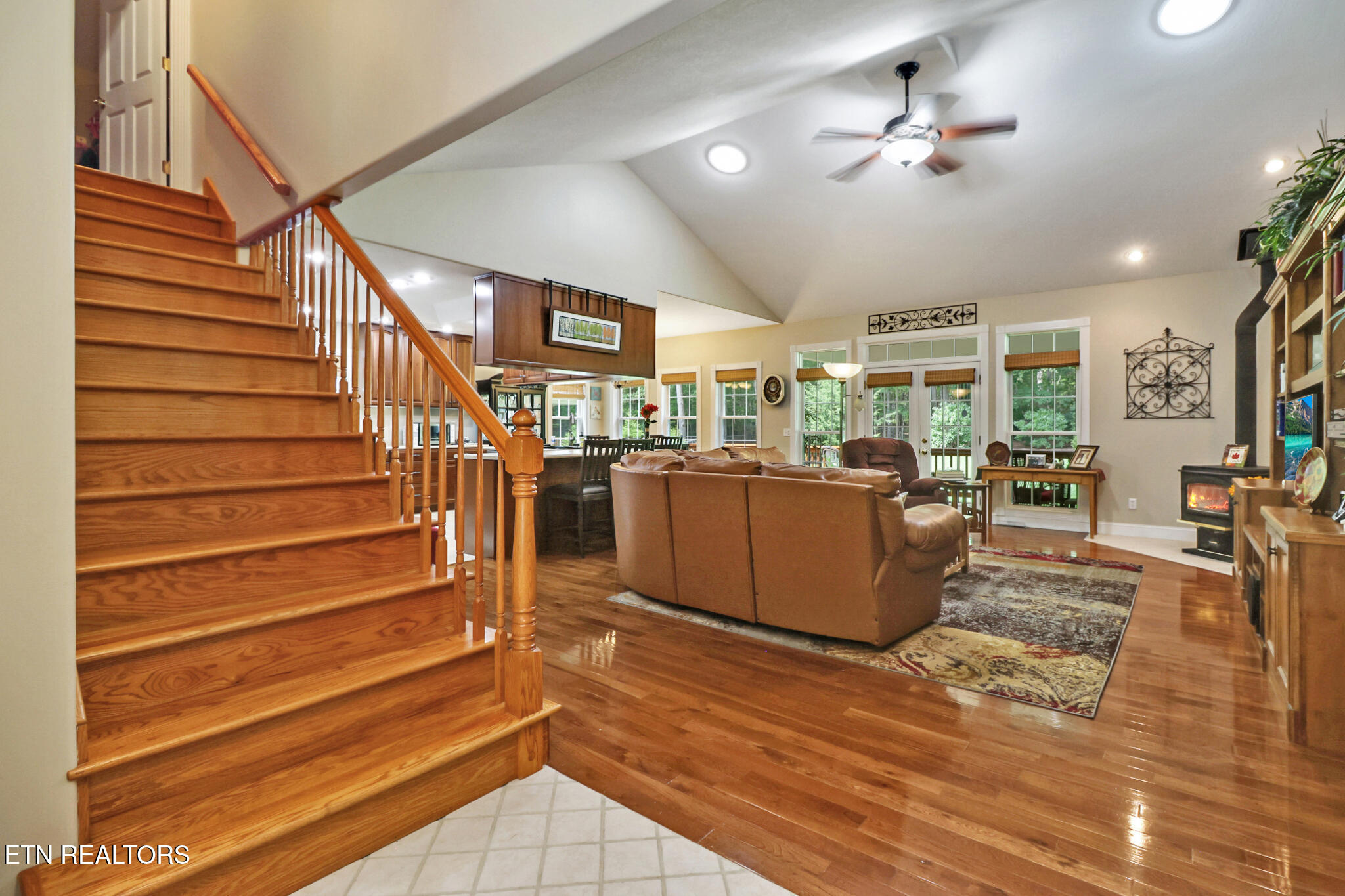 1115 Sunset Ridge Drive Crossville, TN 38571 - Photo 6 of 52 Entry