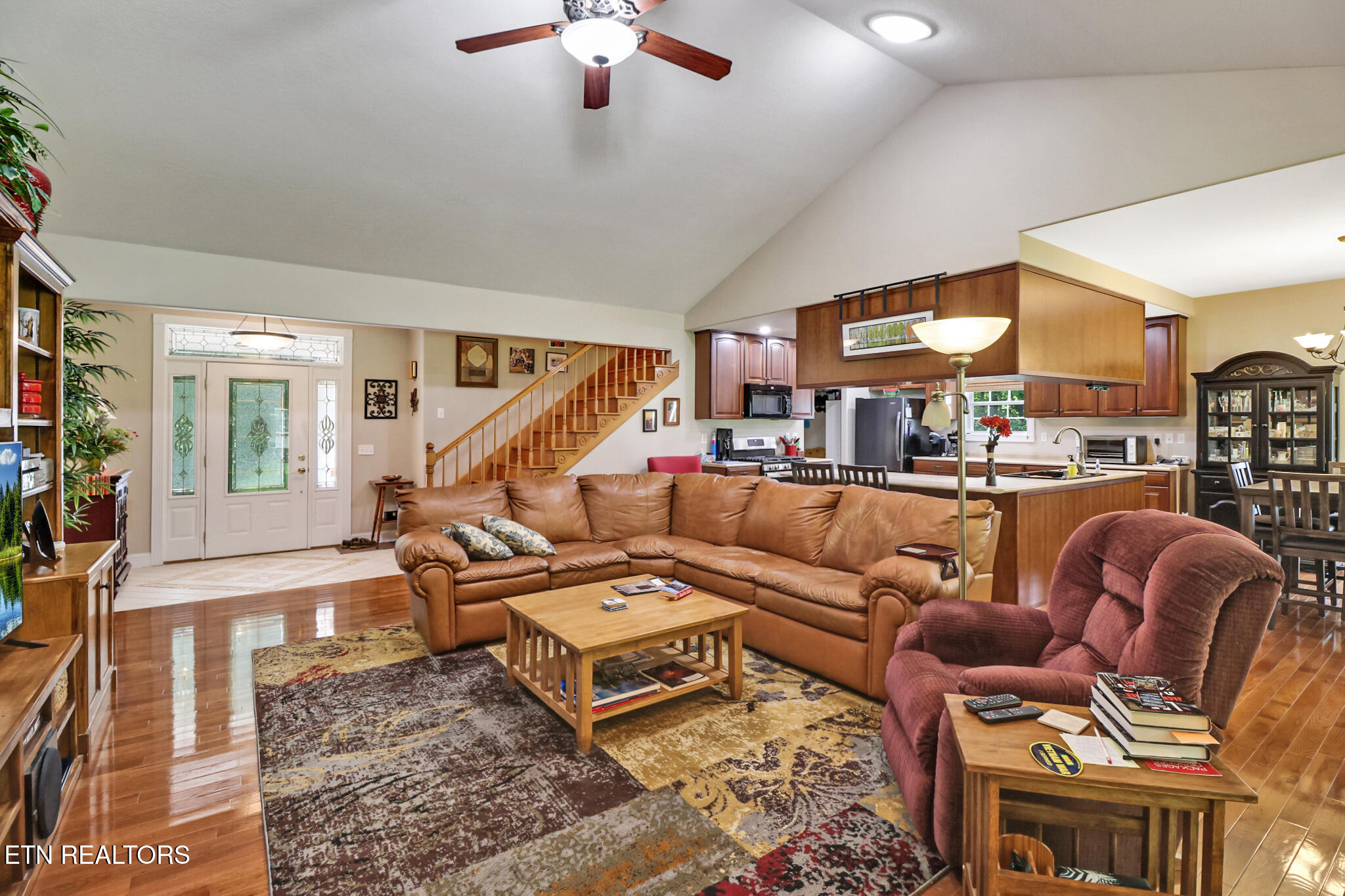 1115 Sunset Ridge Drive Crossville, TN 38571 - Photo 10 of 52 Living Room