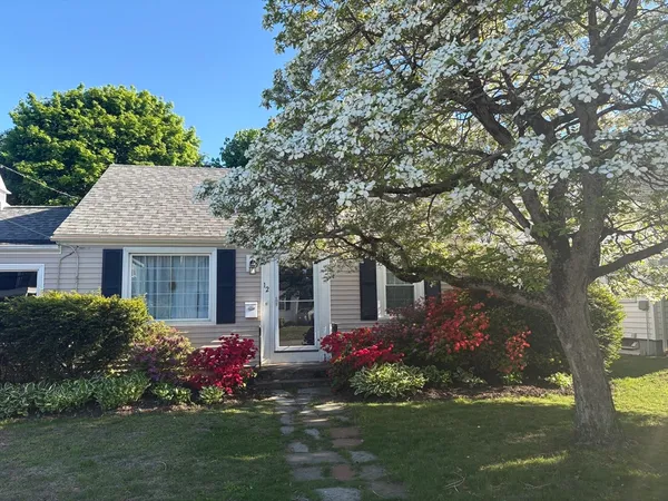 $525,000 | 12 Hannah Drive, Warwick, RI 02888