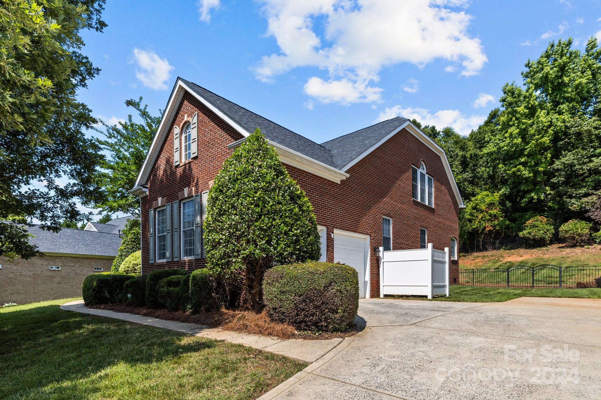 309 Chancelot Lane Fort Mill, SC 29708 - Photo 5 of 43 front view of a house with a yard