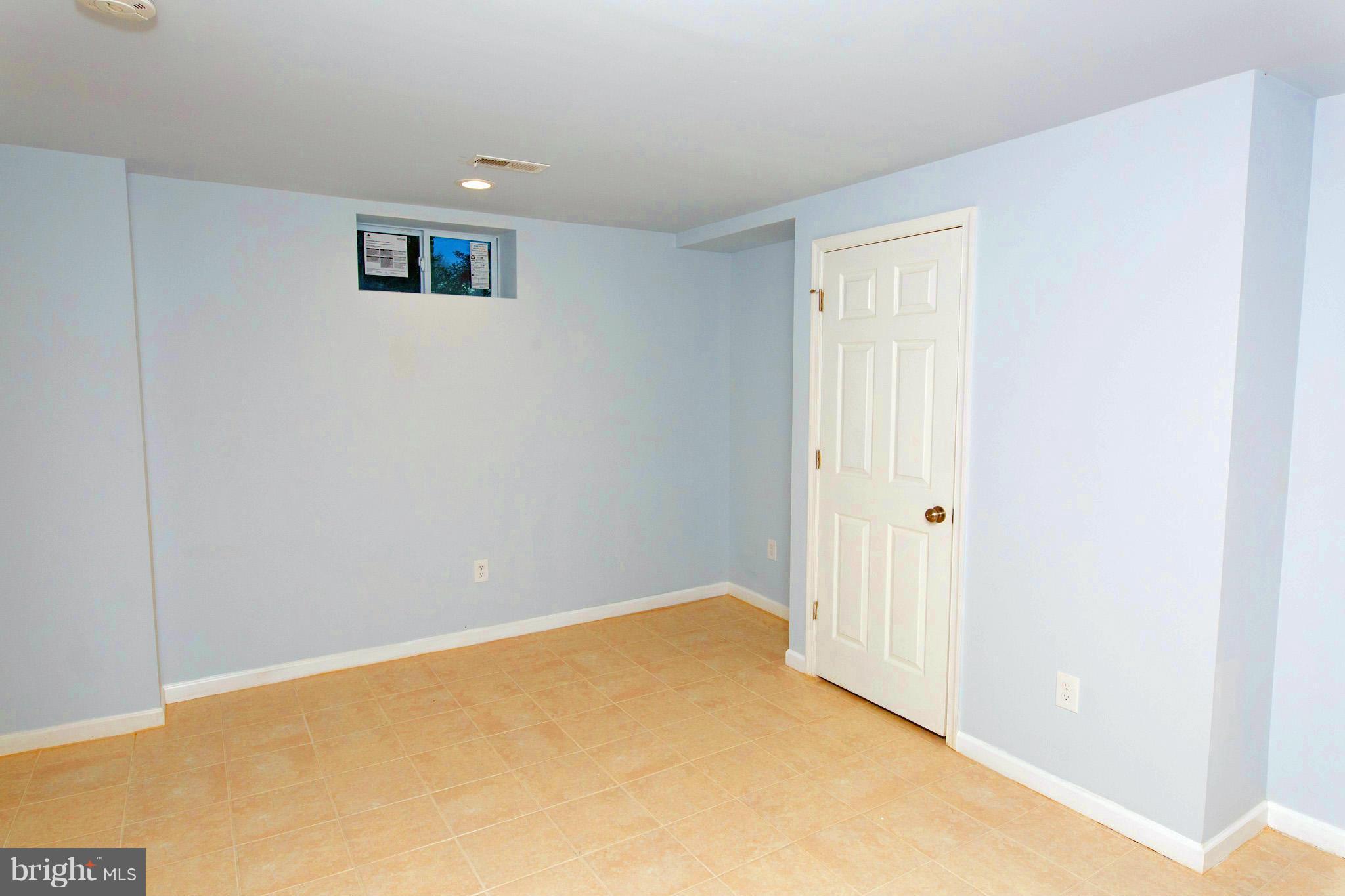 630 Warwick Road Baltimore, MD 21229 - Photo 19 of 23 a view of an empty room